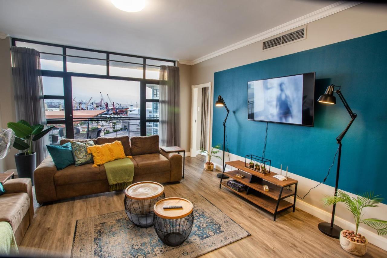 At The Point - Copper Cove Apartment